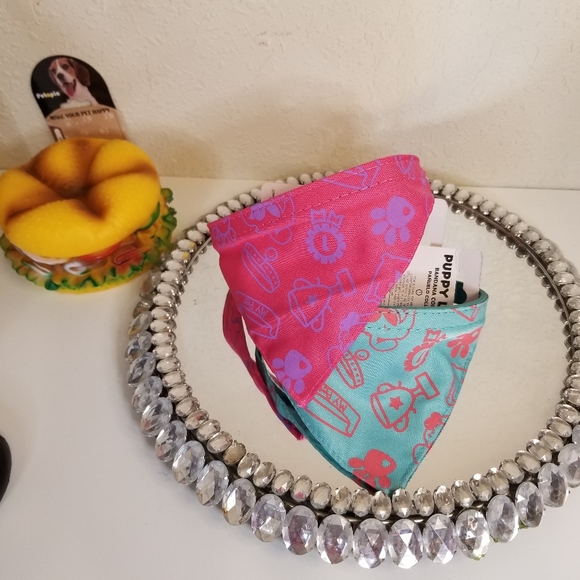 2 pc Fashionable Trendy Collar Dog Bandana New - Picture 9 of 11